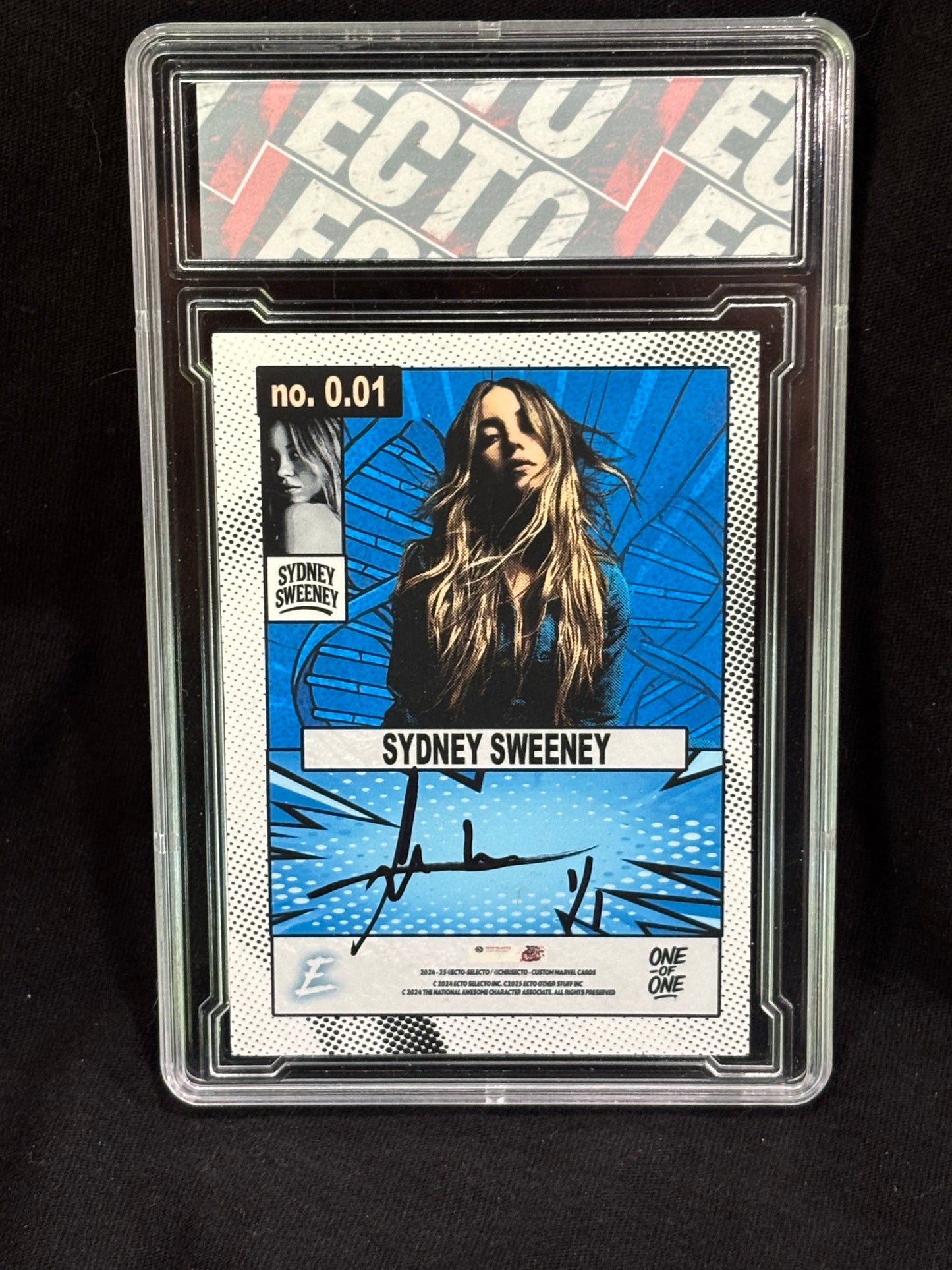 Sydney Sweeney – “Genetic Marvels” (Power Stance Variant) – (Ecto 1/1 Holo Art Cards)