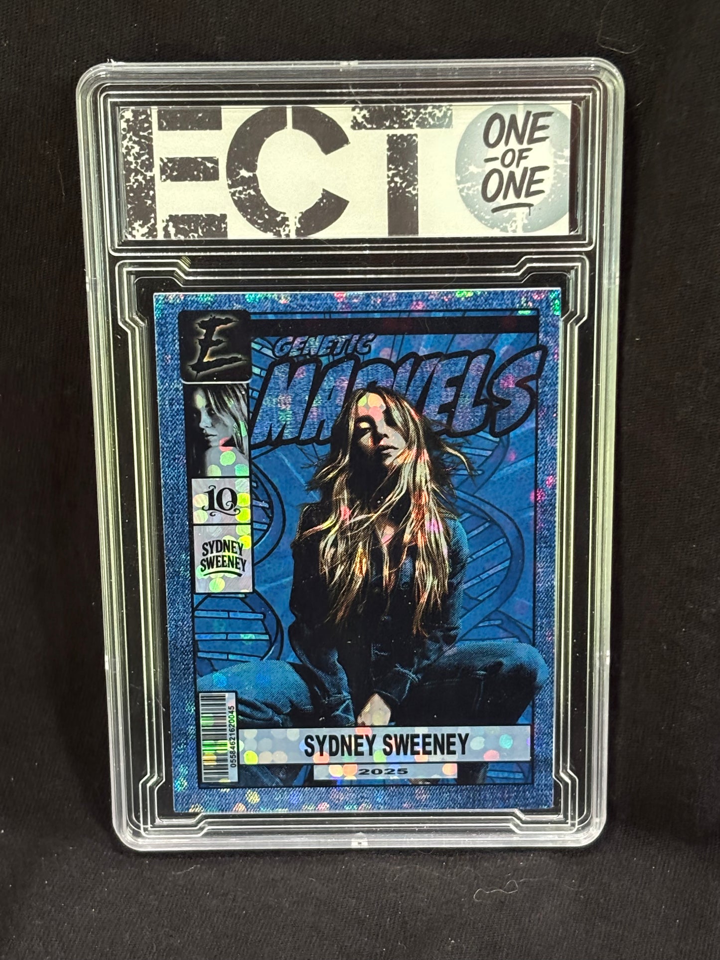 Sydney Sweeney – “Genetic Marvels” (Power Stance Variant) – (Ecto 1/1 Holo Art Cards)