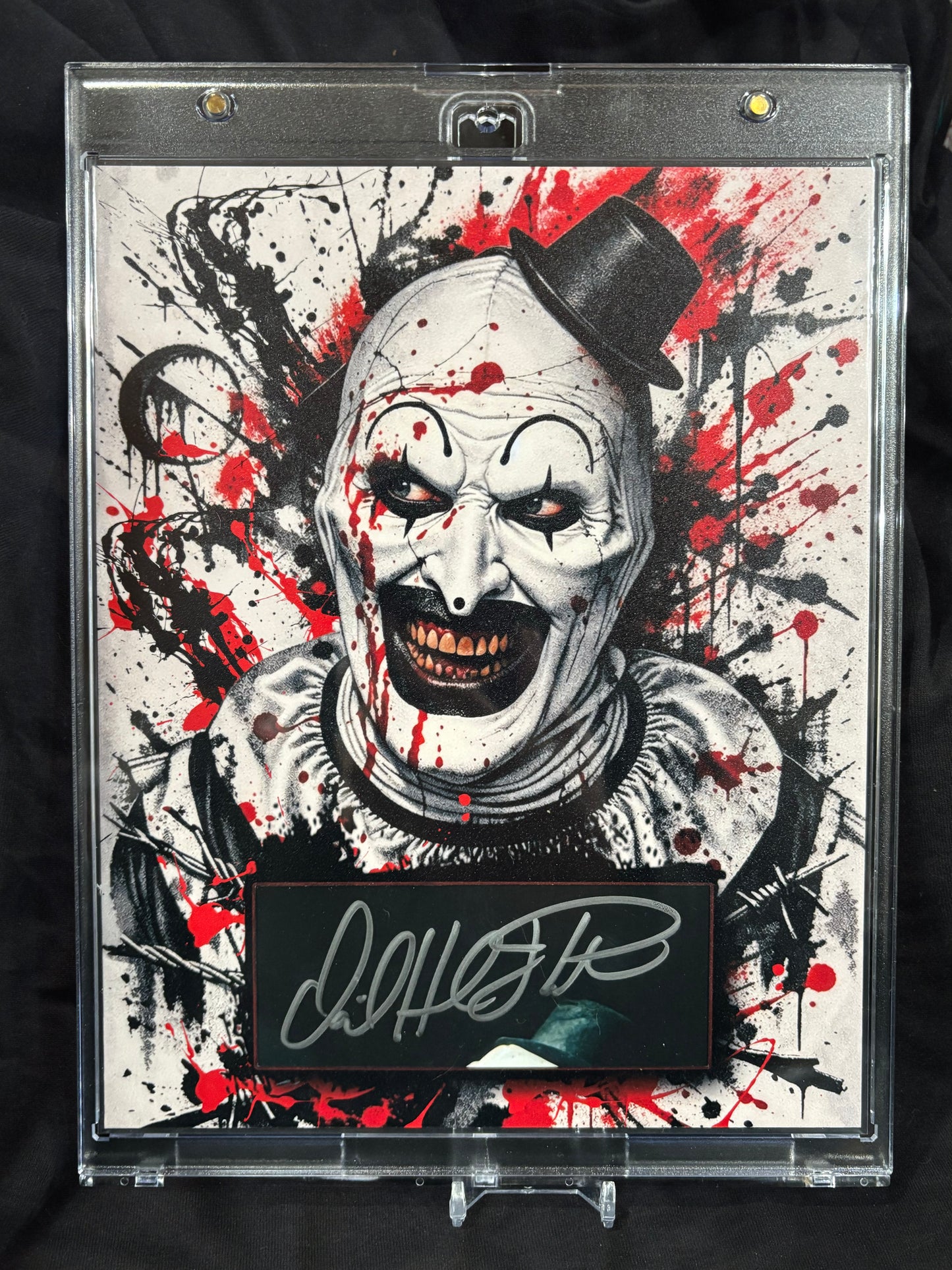 David Howard Thornton as Art the Clown – “Recovered Artifact” – One of One Cut Signature 8×10 (EctoSelecto)