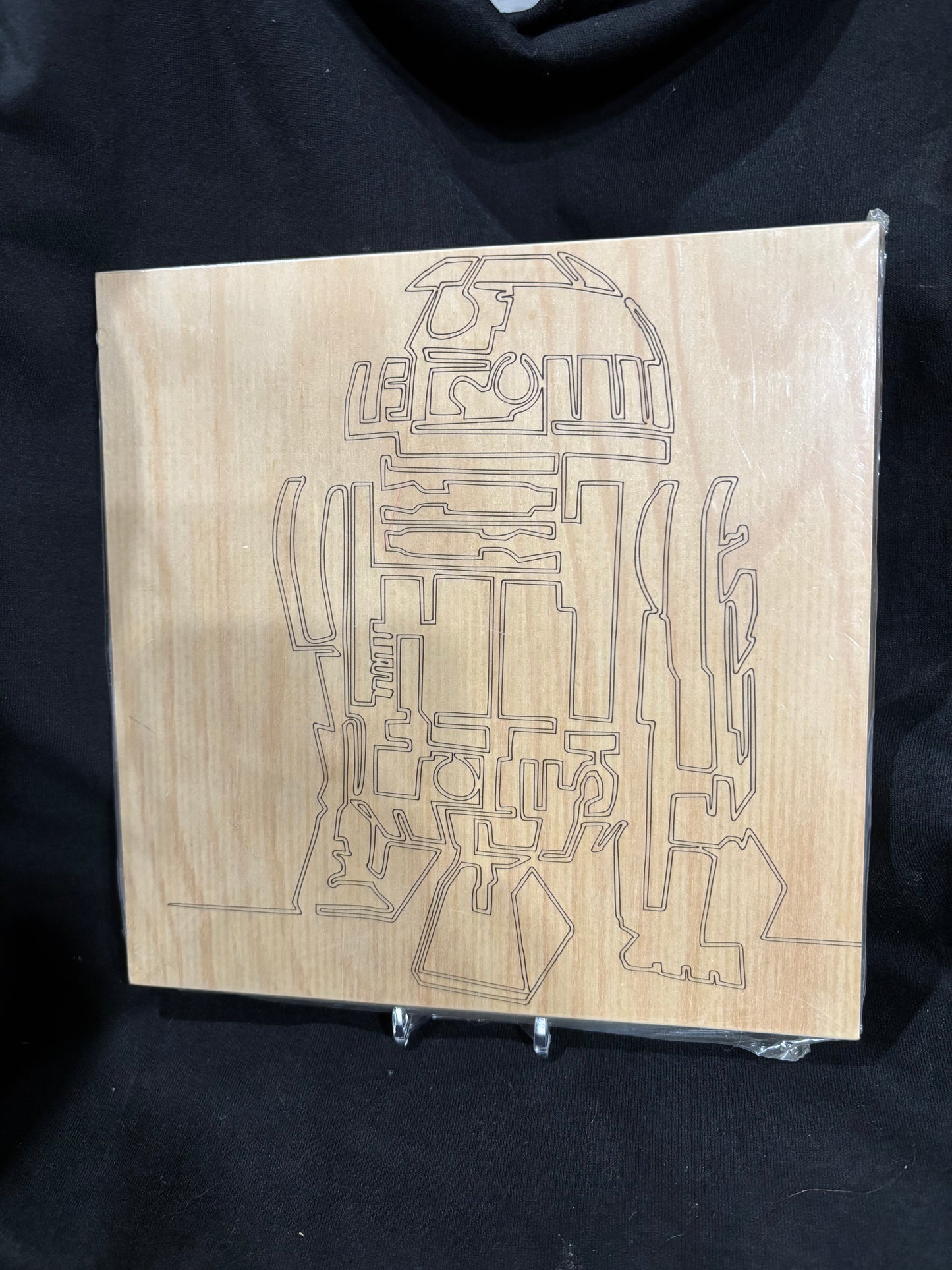 R2-D2 – “Linework Engraving” – (Laser Engraved 8x8 Wood Plaque)