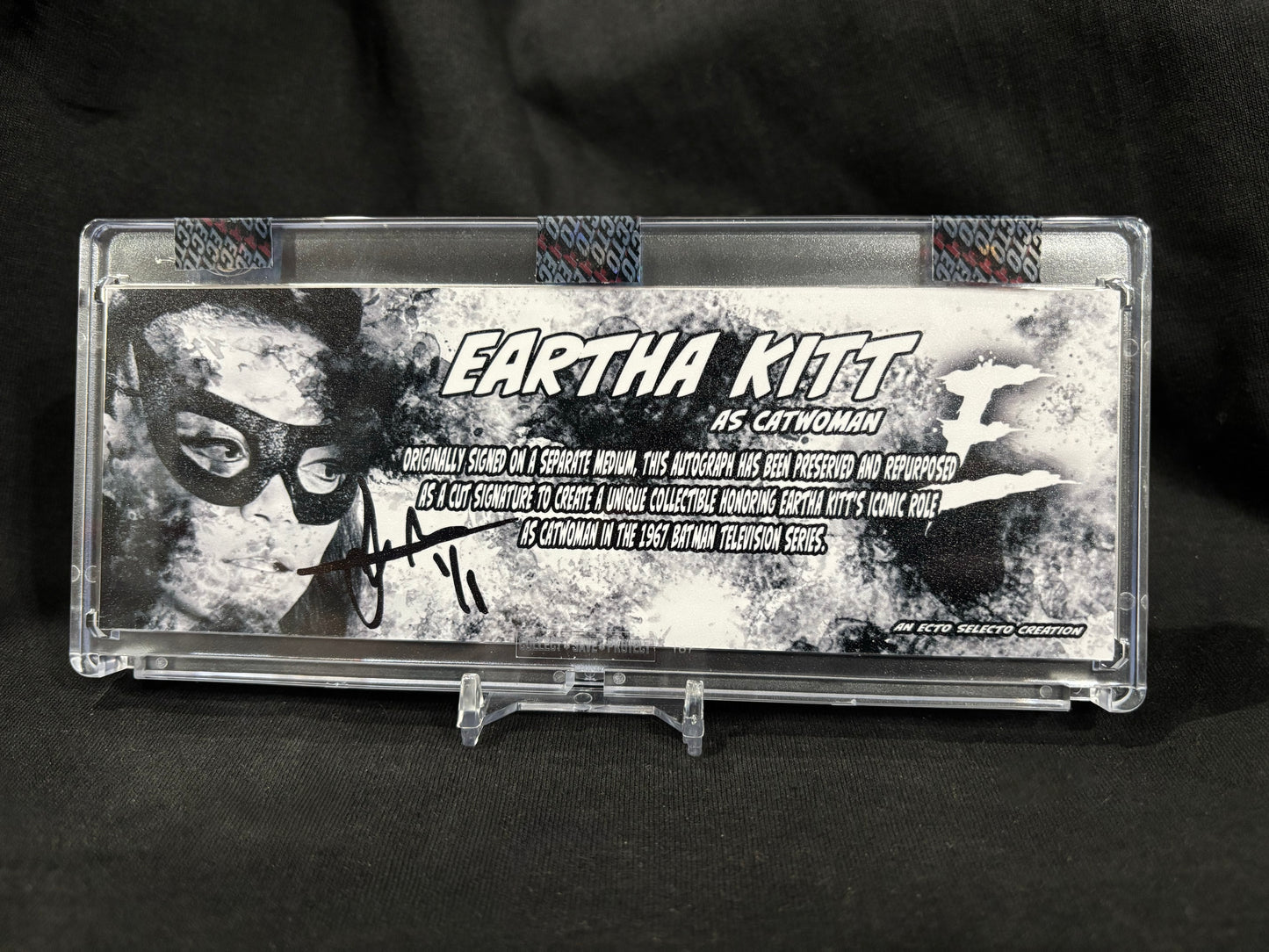 Eartha Kitt – “Catwoman Legacy” – 1/1 Cut Signature Card (Ecto Cut Vault)
